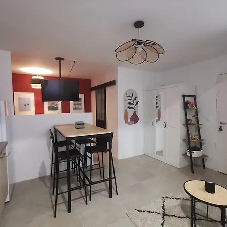 Apartment Forum Julii - Centre Historique - Confort - Wifi Frejus