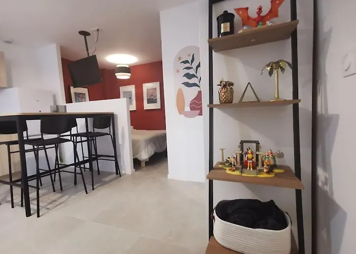 Forum Julii - Centre Historique - Confort - Wifi Διαμέρισμα Fréjus